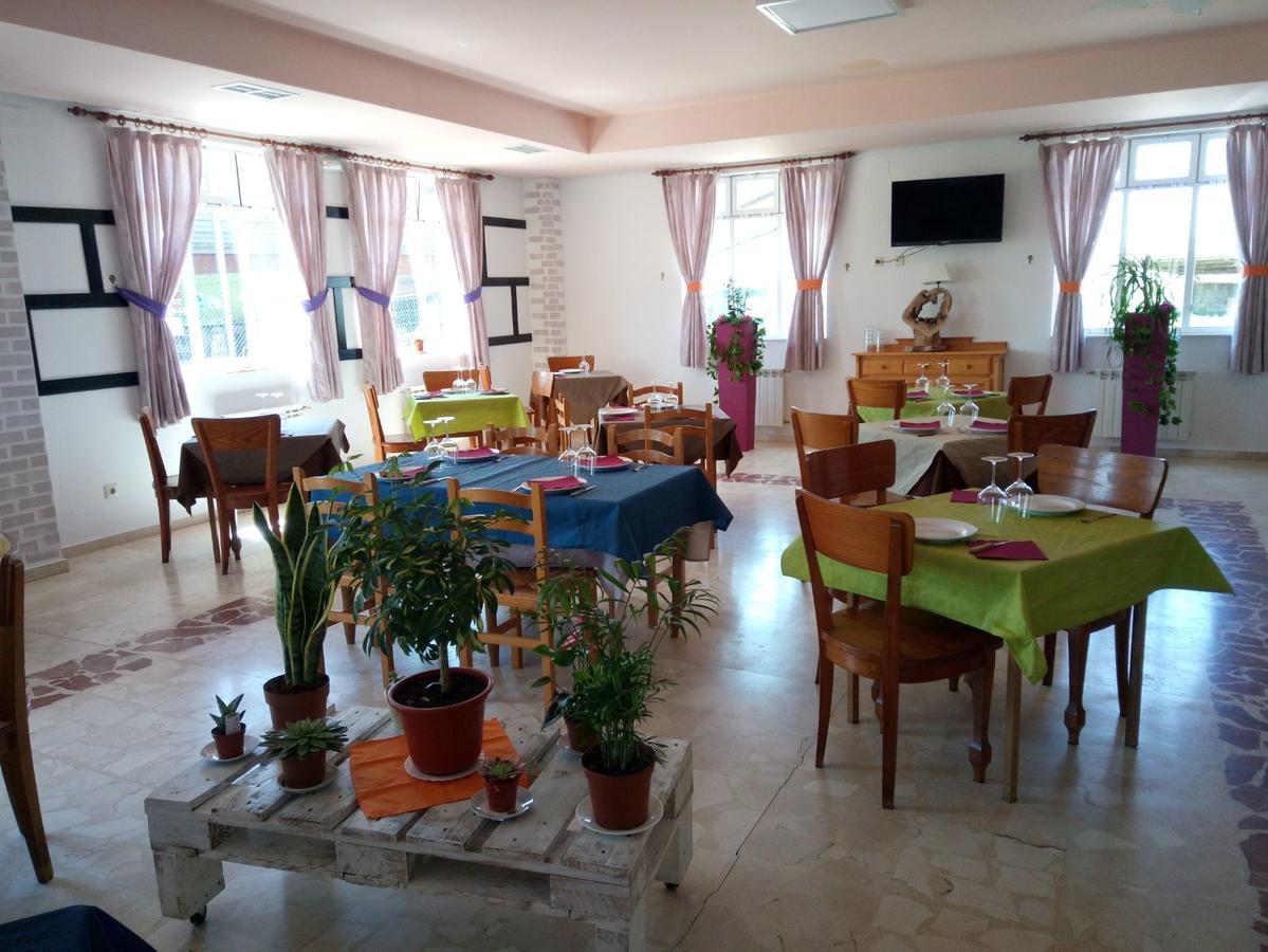 Hostal El Tropezon Matallana de Valmadrigal Extérieur photo